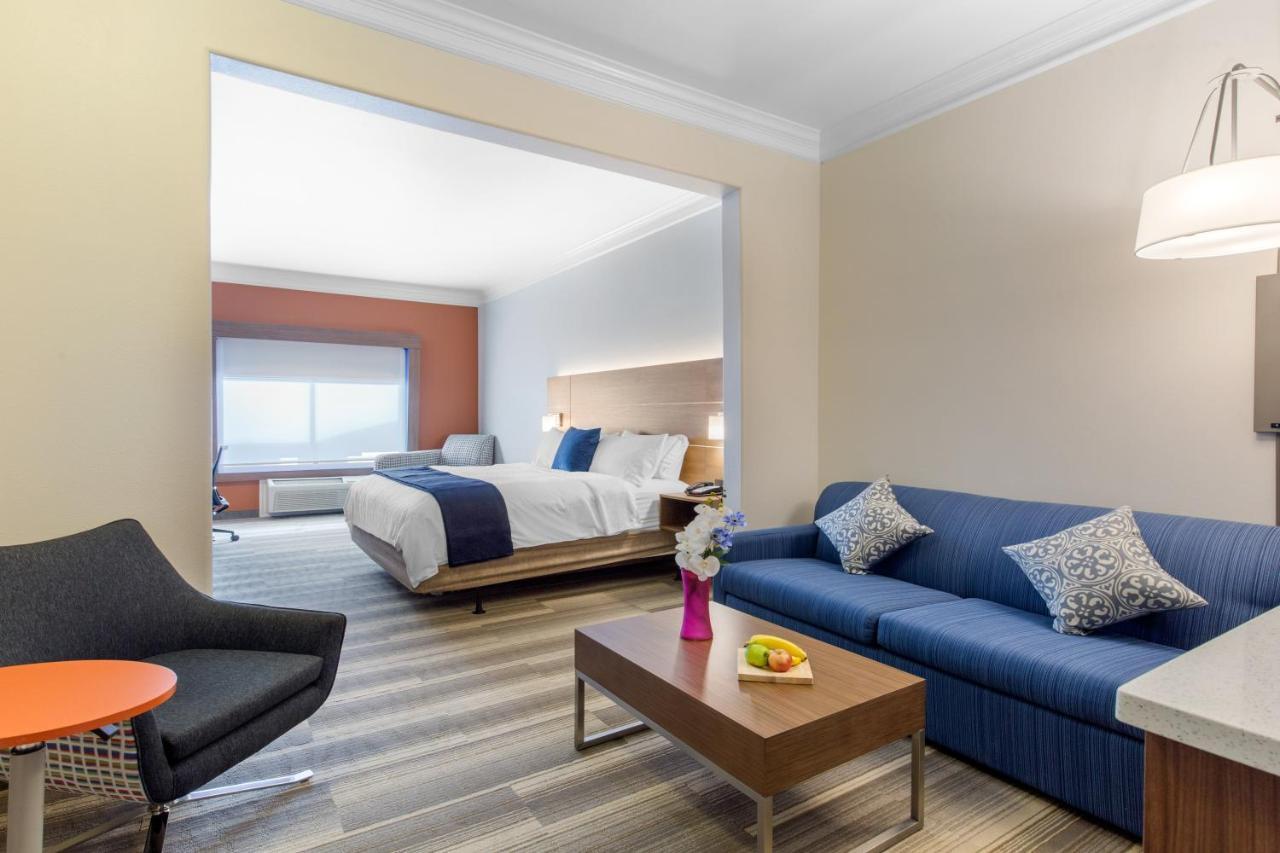 Holiday Inn Express Houston-Alvin By Ihg Екстер'єр фото