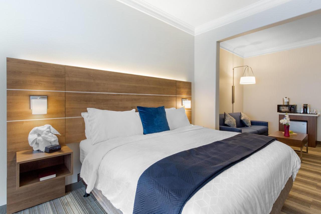 Holiday Inn Express Houston-Alvin By Ihg Номер фото