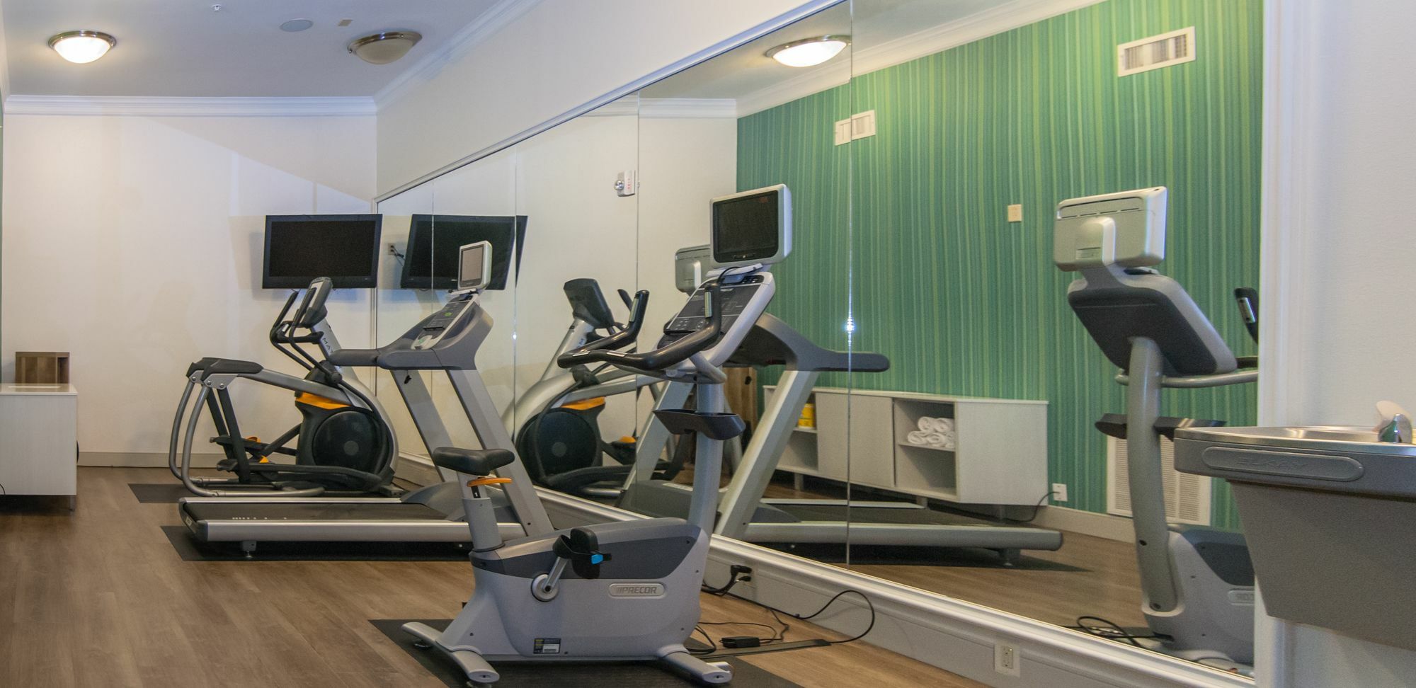 Holiday Inn Express Houston-Alvin By Ihg Екстер'єр фото