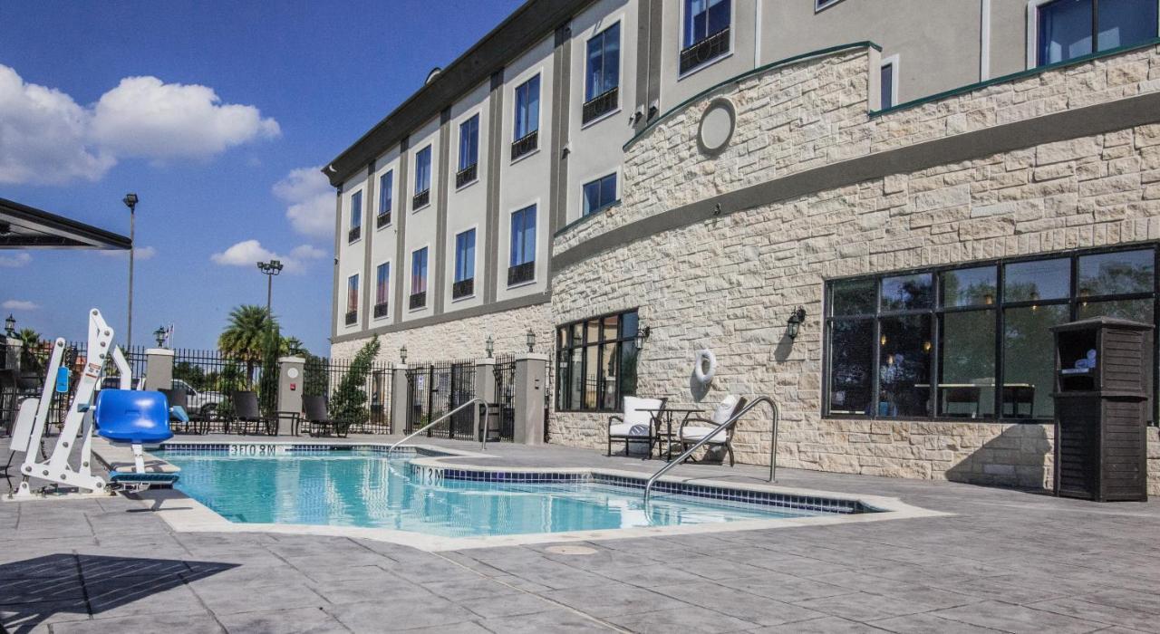 Holiday Inn Express Houston-Alvin By Ihg Екстер'єр фото