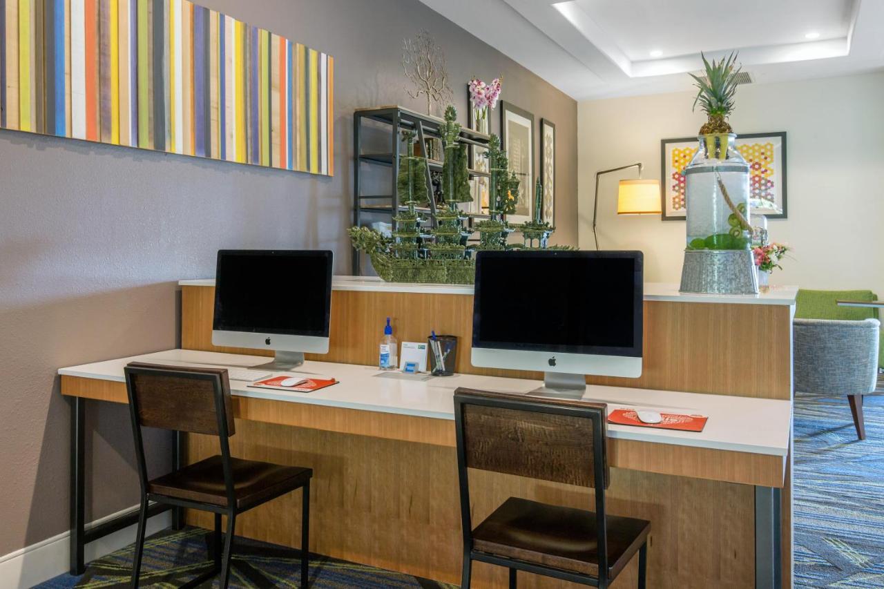 Holiday Inn Express Houston-Alvin By Ihg Екстер'єр фото